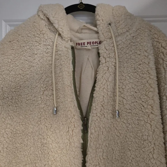 Free People Cozy Cream Sherpa Long Hooded Coat W/ Army Green 2way Zipper. Size S - Picture 3 of 9